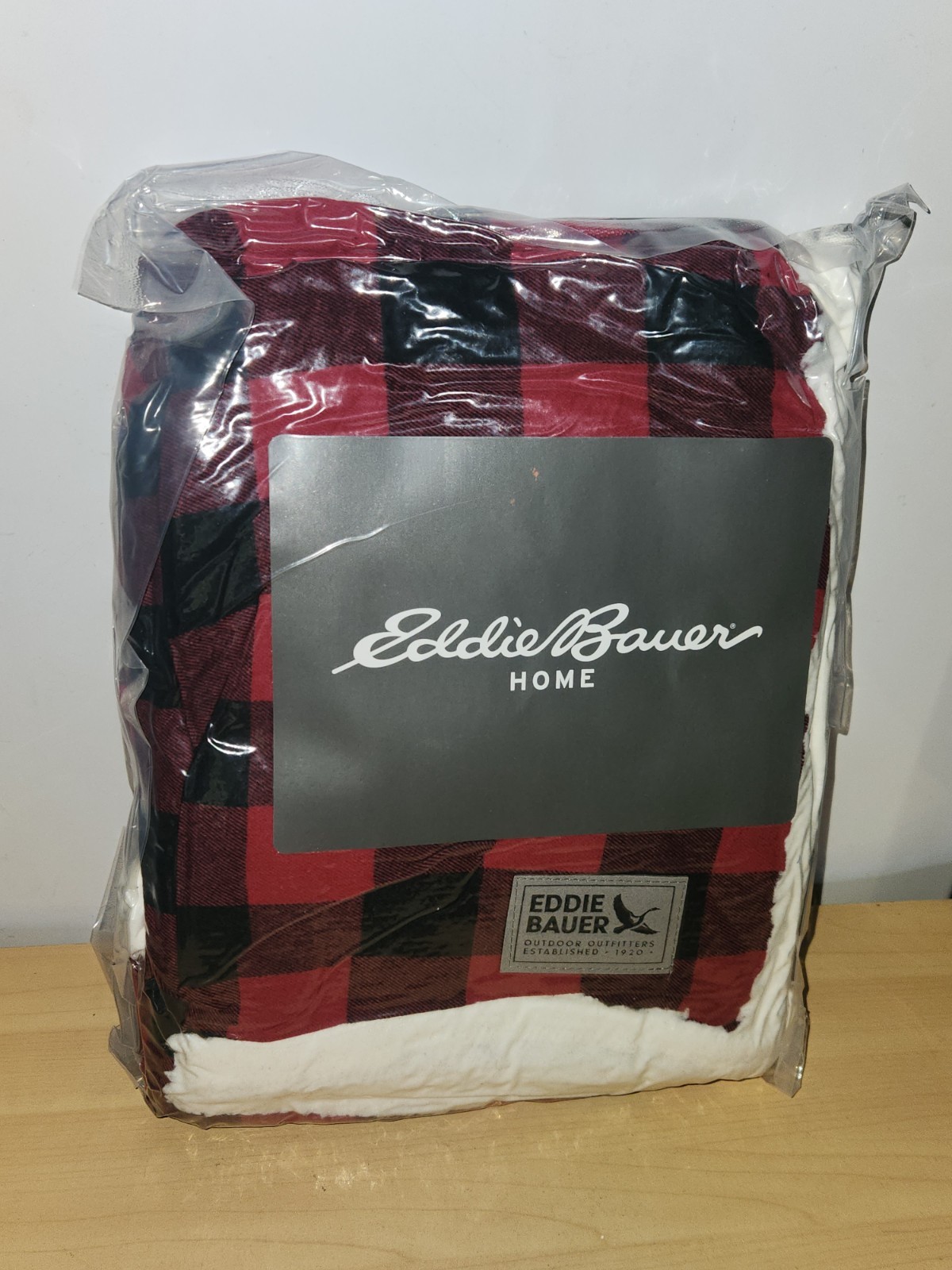 Eddie Bauer~Cabin Plaid Red Sherpa 50×60″ Ultra Soft Reversible Throw Blanket