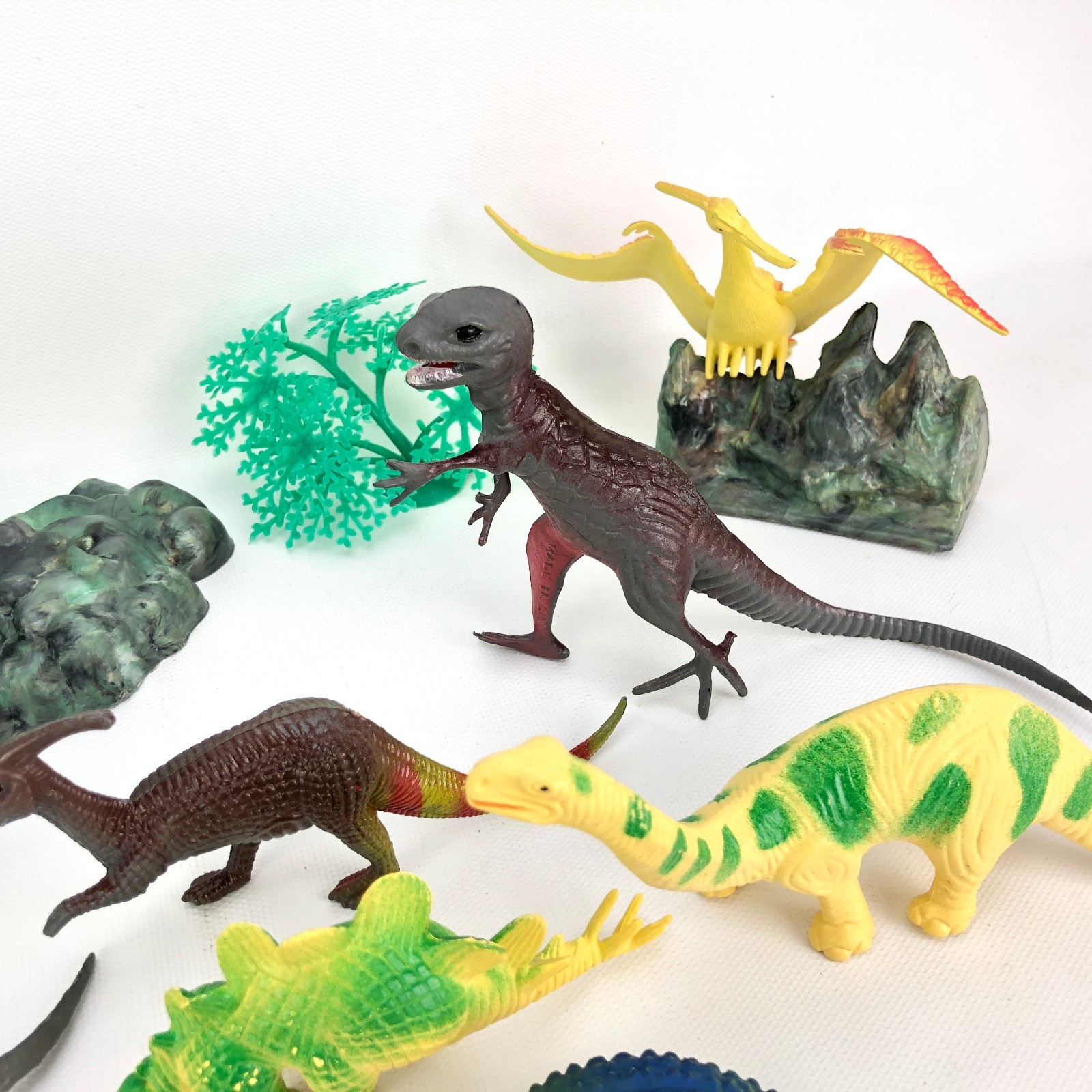 Lot 15 Cake Decoration Toys Dinosaur pterodactyl T Rex Long Neck Rocks Trees Set
