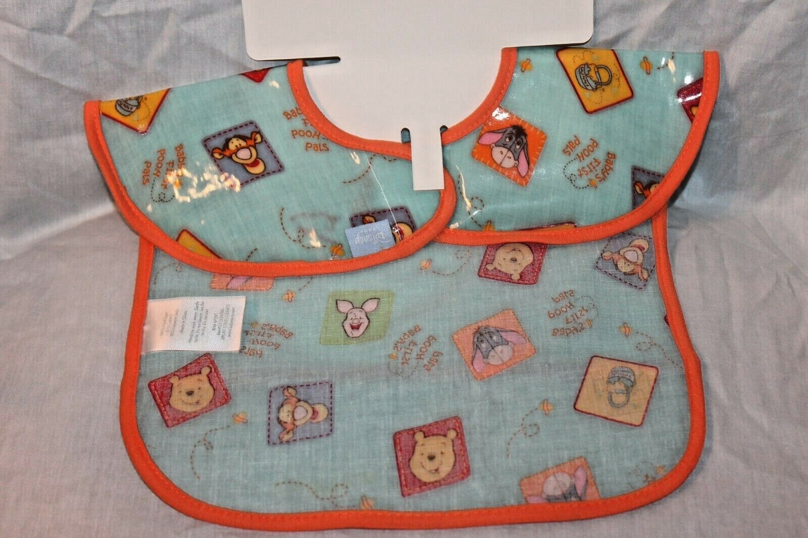 NEW IN PACKAGE WINNIE THE POOH DISNEY BABY BIB WITH CRUMB CATCHER TIGGER PIGLET