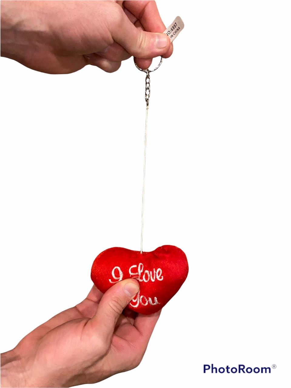 (24) 80’s Vintage Pull String Vibrating Stuffed Hearts Key Chain Ring Valentine