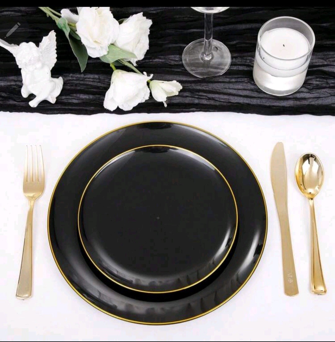 Plastic Party Plates Dinnerware Set
