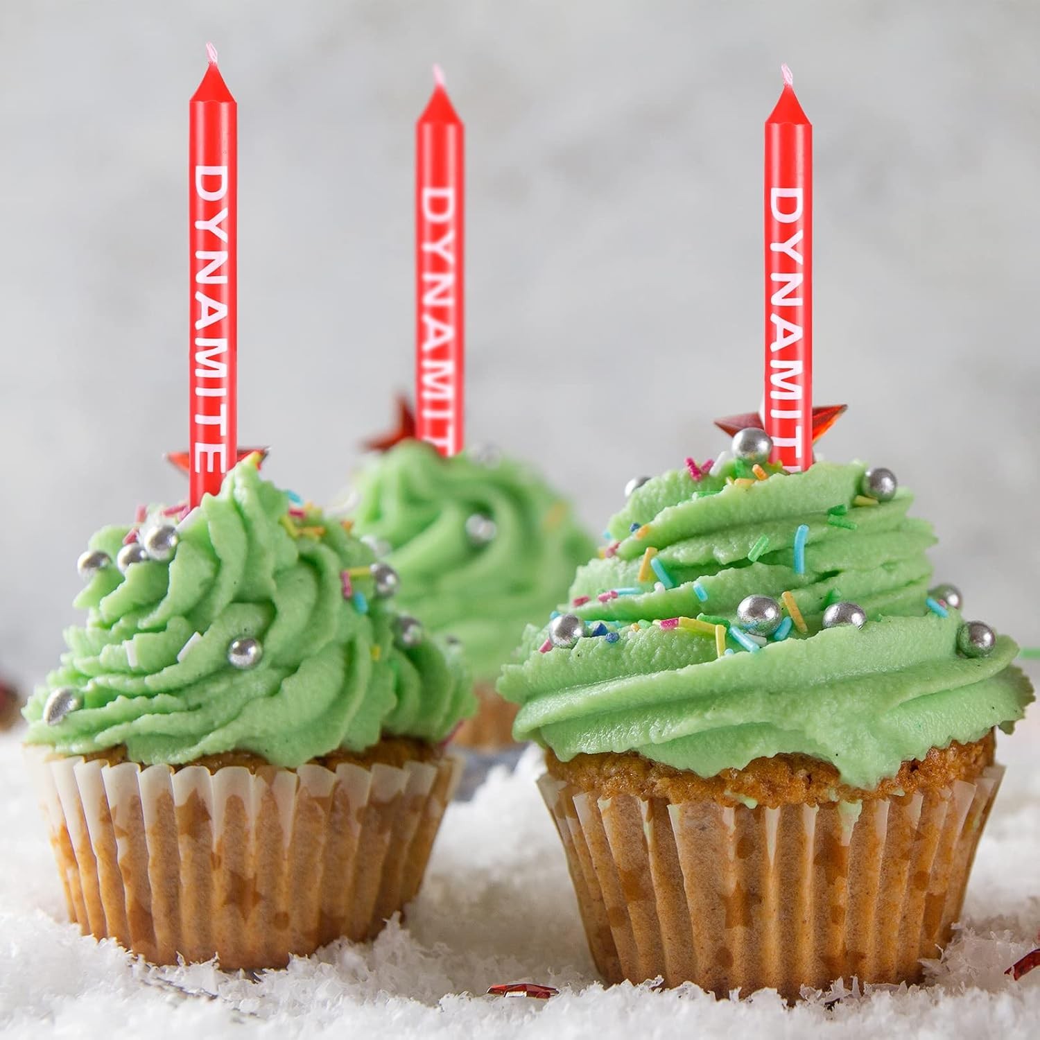Tondio Pixel Dynite Themed Birthday Candles Cake pers for Boys