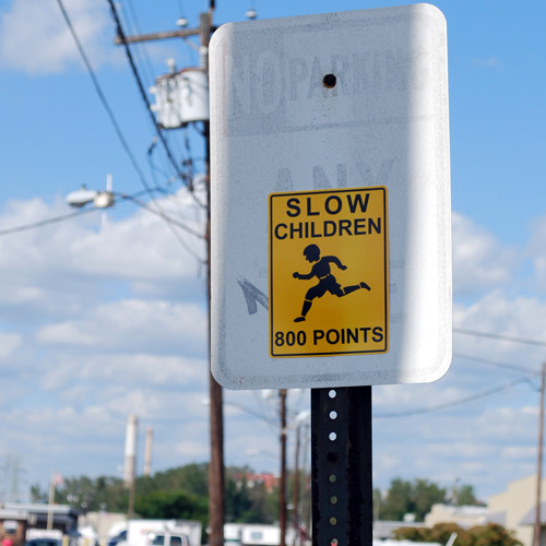 School Sign Crossing Gag Sign – 800 points to hit a kid