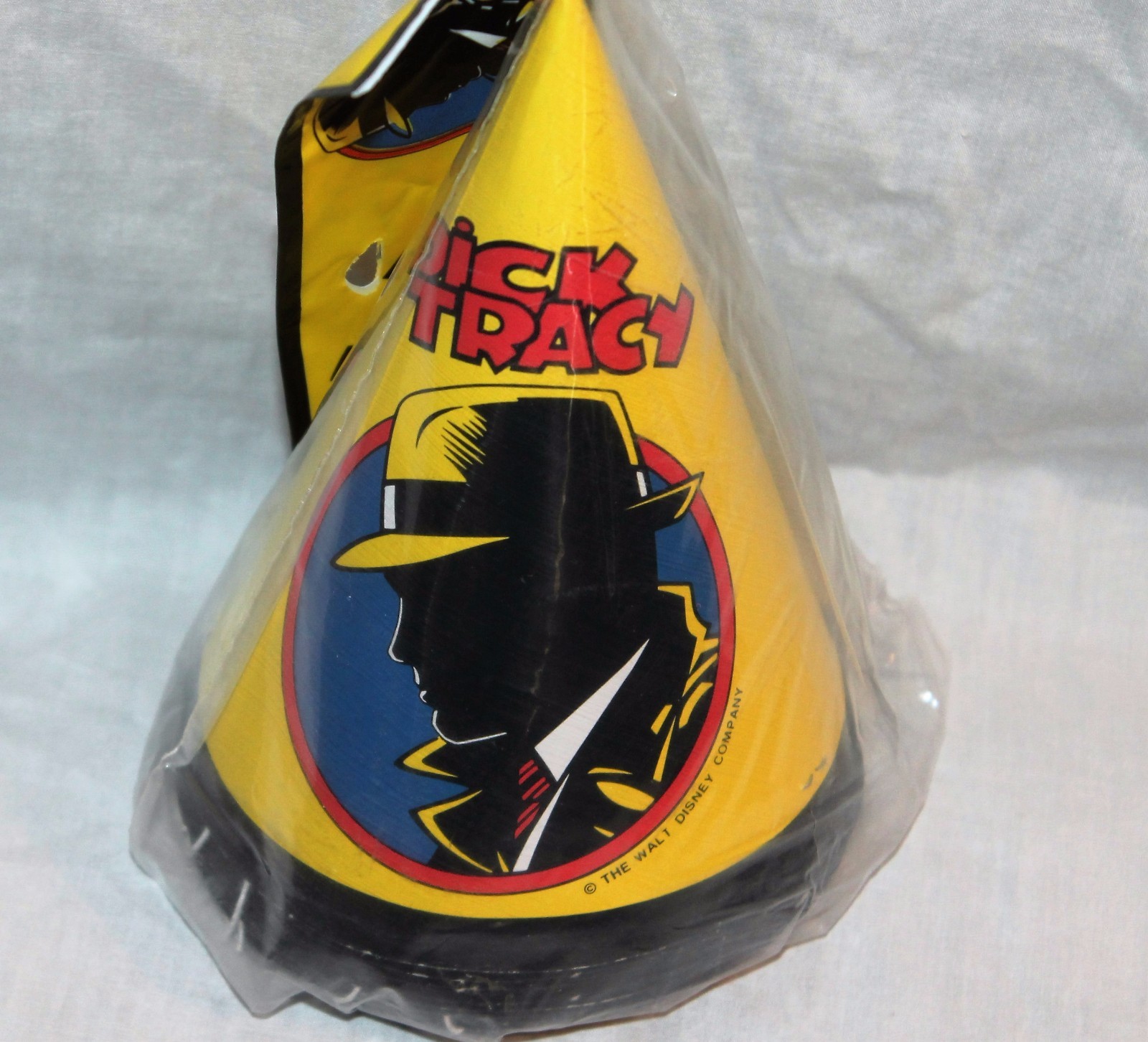 NEW DICK TRACY PARTY 8 HATS PARTY SUPPLIES