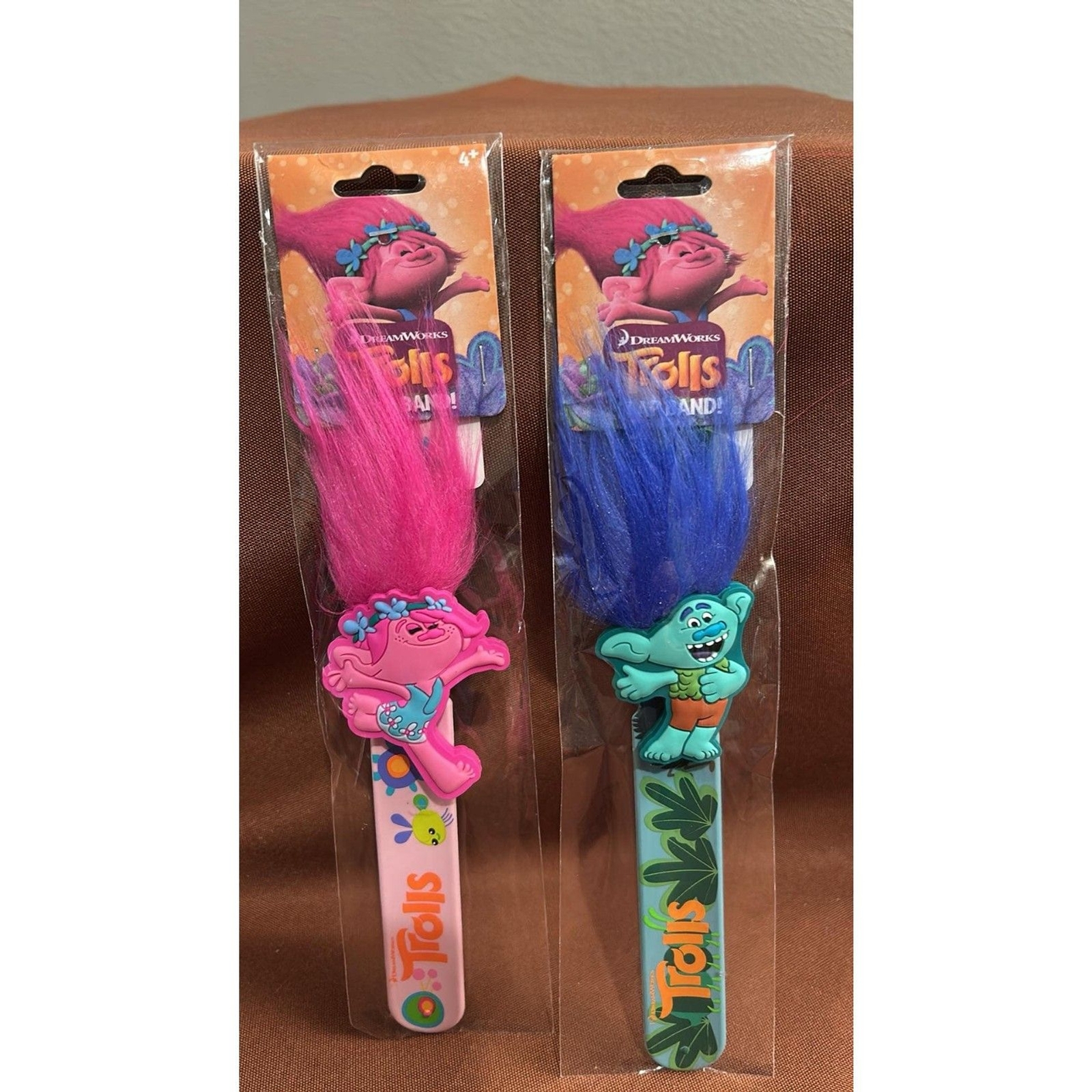 Troll Bracelets Dreamworks Pez Despenser Troll s Lip Gloss Set