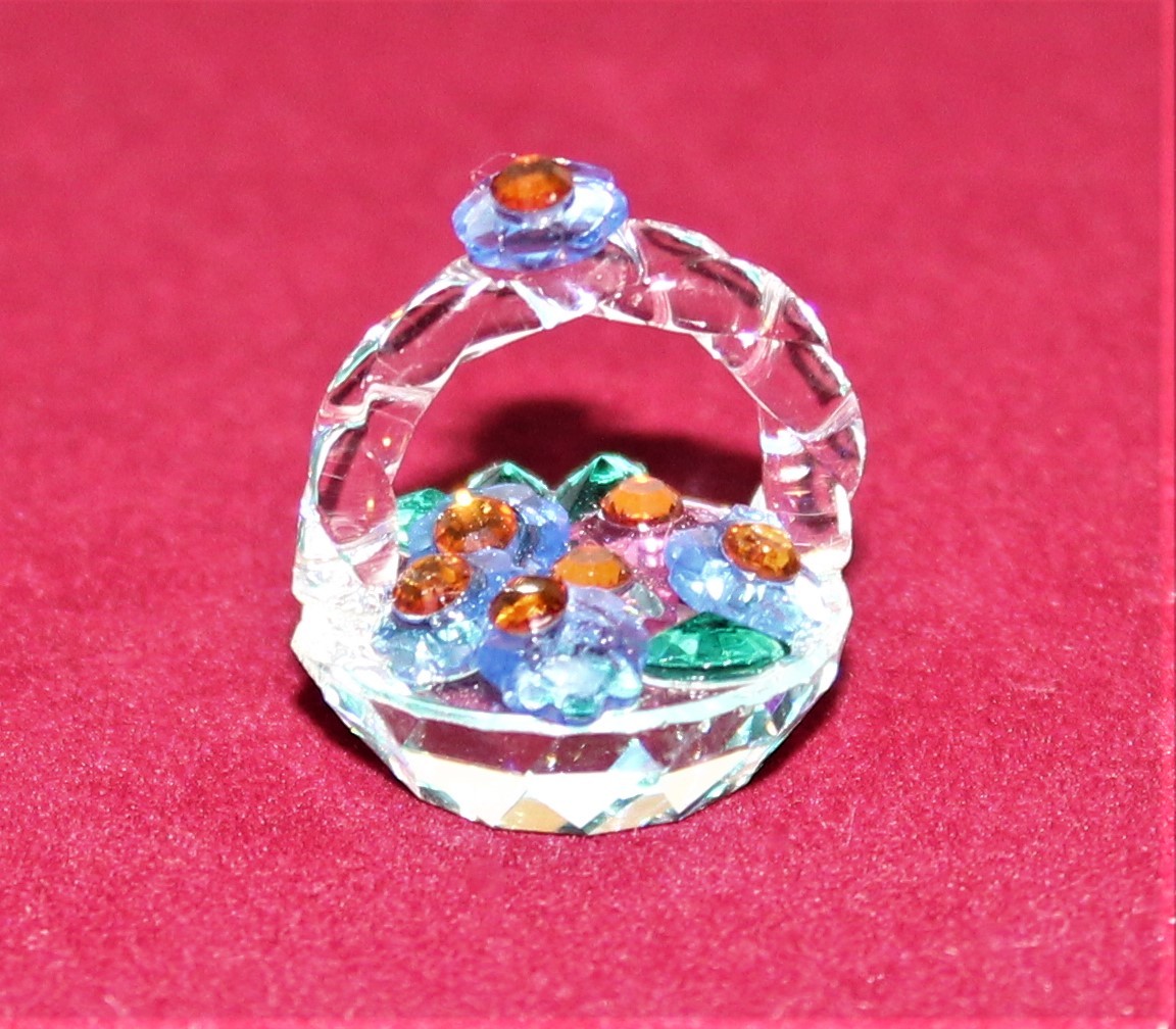 Birth Baptism Favor Set 4 Baskets With Swarovski Crystal Flowers New