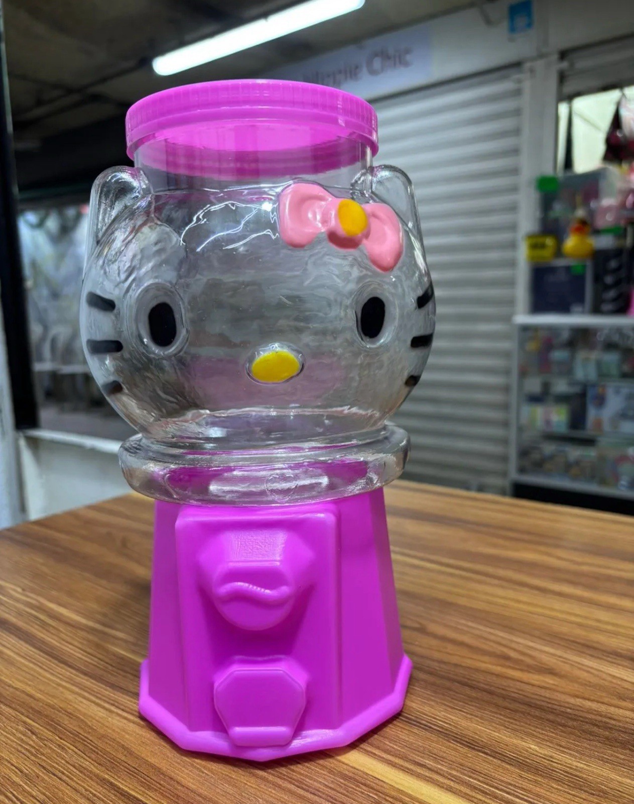 Hello Kitty Chiclera Plastic Dummy Gumball Machine Centerpiece Party Piñata 10Pk