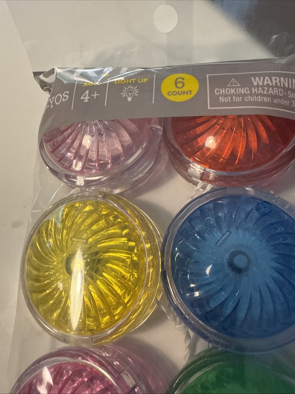Spritz Light Up Yo Yos 6 Count Ages 4+ Colorful Party Favors