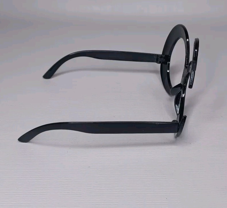 30th Birthday Novelty Number 30 Glasses Black Plastic