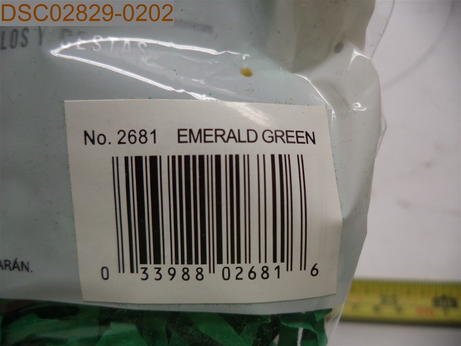 QTY = 12: Gift Shred Emerald Green, 2 oz Per Package, 2681, 033988026816