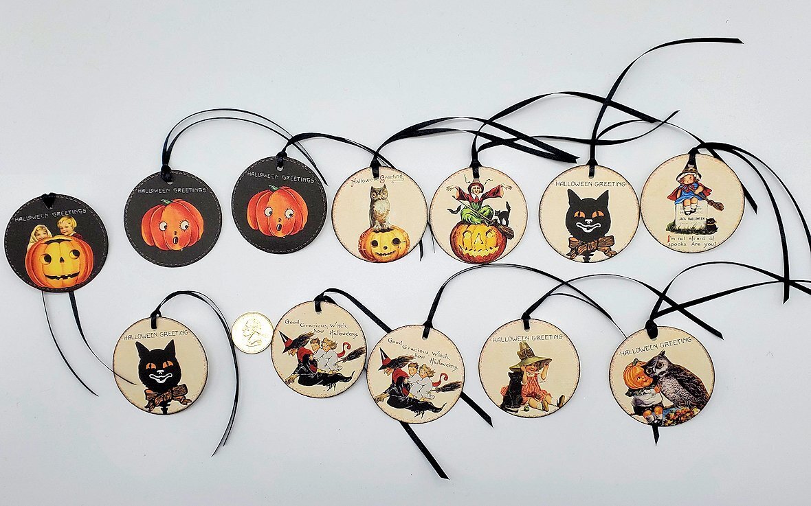 12-Halloween-Vintage Style-Circle-Parties-Journals-Linen Cardstock-Hang-Tags