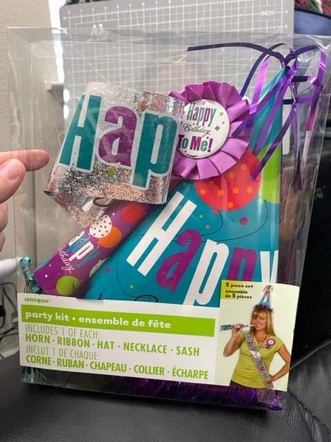 Happy Birthday To Me Adult 5 Piece Party Favors Kit New!!!