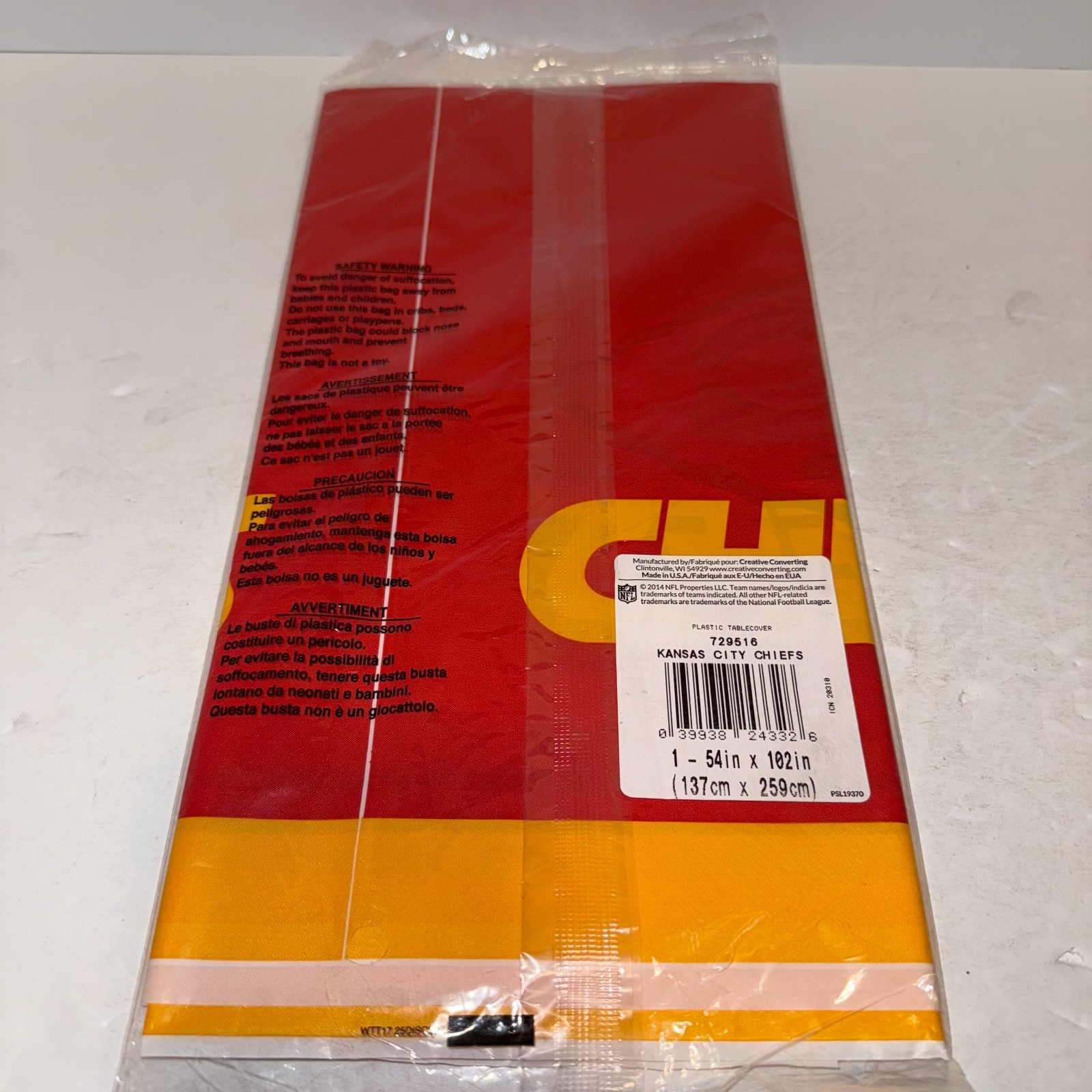 Officially Licenced NFL Football Kansas City Chiefs 2 Tablecovers 54in x 102in