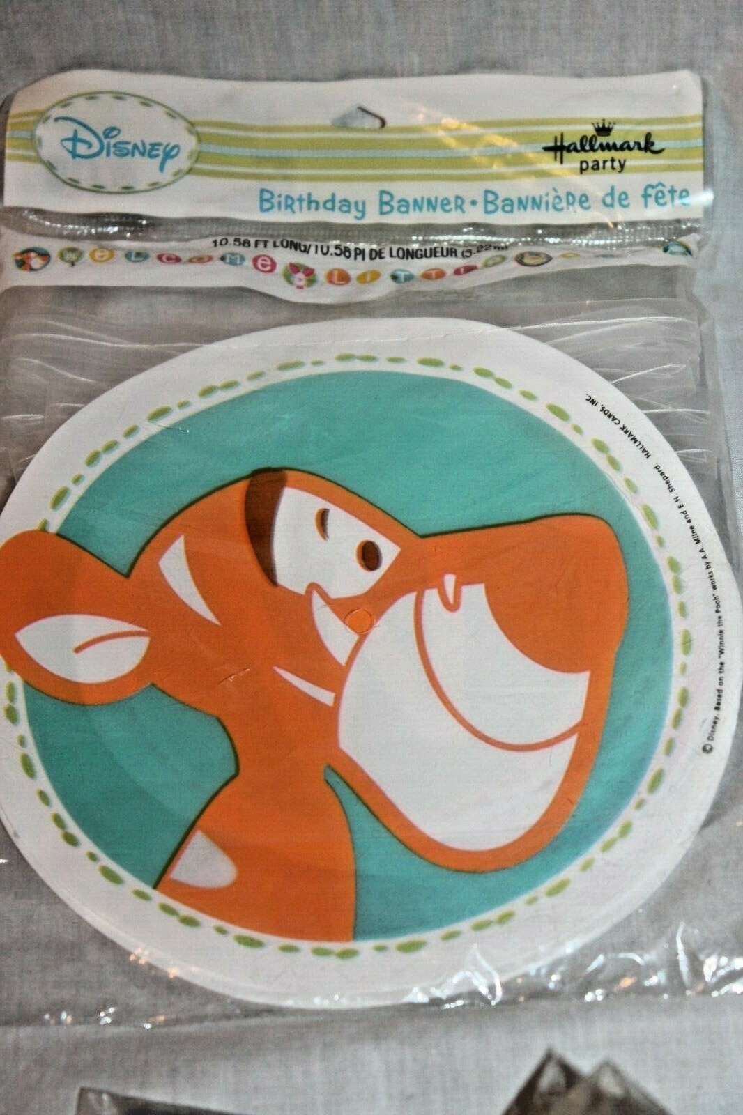 NEW IN PACKAGE WINNIE THE POOH TIGGER BIRTHDAY BANNER 10.58 FEET LONG