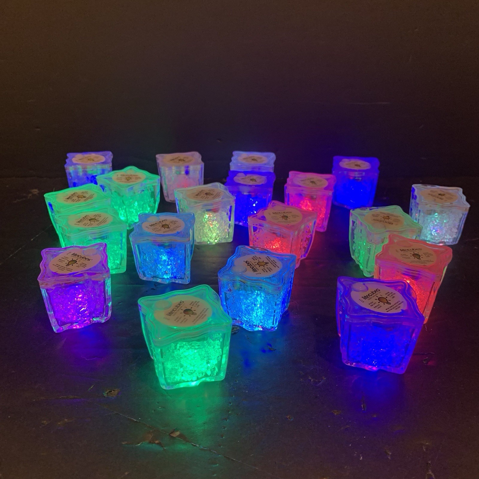 LiteCubes Lot of 19 MultiMode Rainbow LED Light up Ice Cubes
