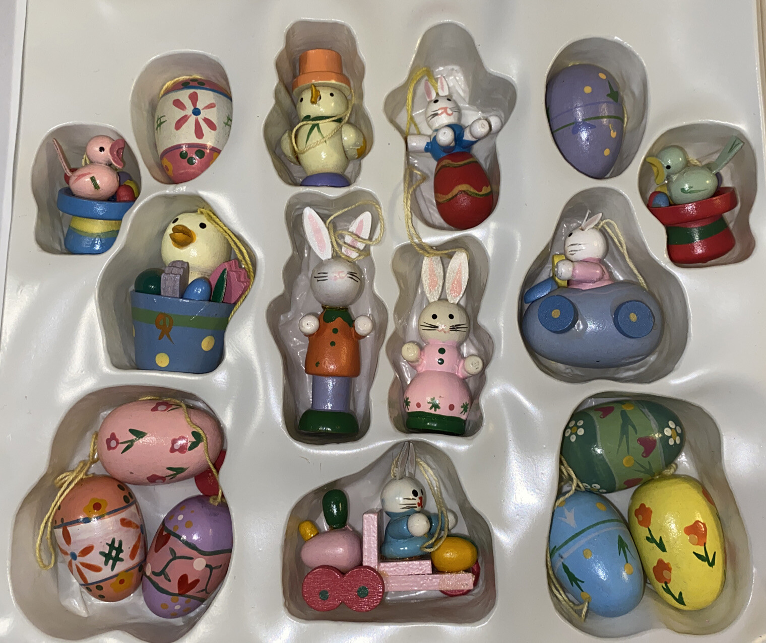 Vintage Easter Parade Ornament Set 24 Pc Brand New In Box