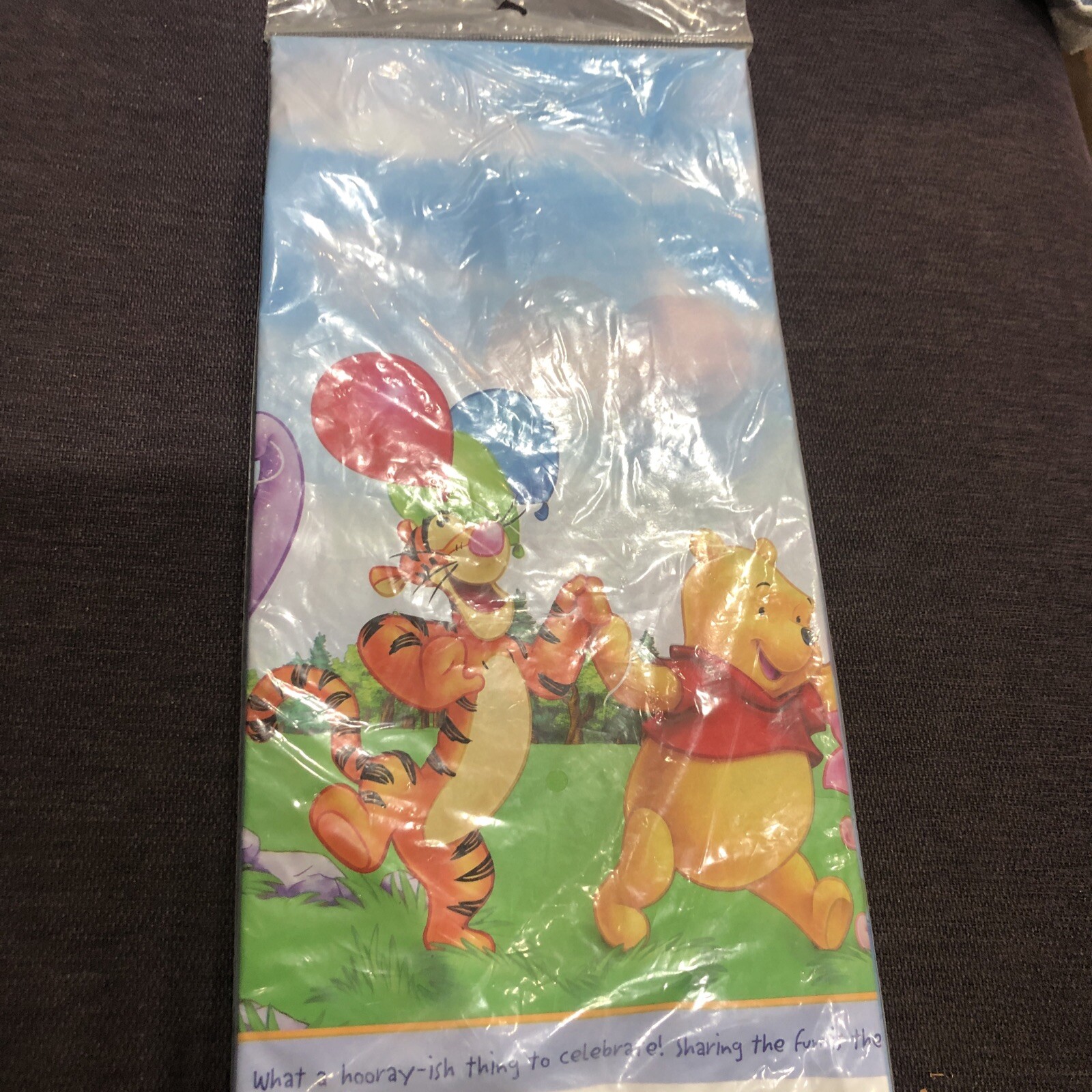 NEW IN PACKAGE WINNIE THE POOH FUN CELEBRATION TABLECOVER PARTY SUPPLIES