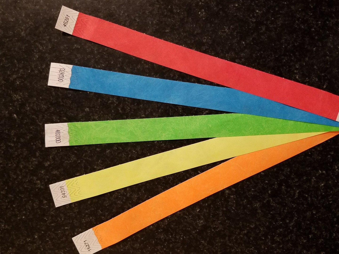 5,000 3/4′ TYVEK WRISTBANDS IN 5 ASSORTED COLORS