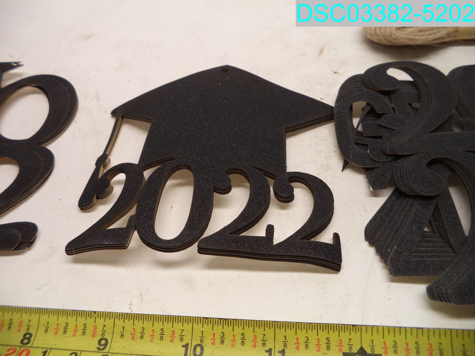 QTY=42: 2022 Graduation Glitter Mason Jars Tags
