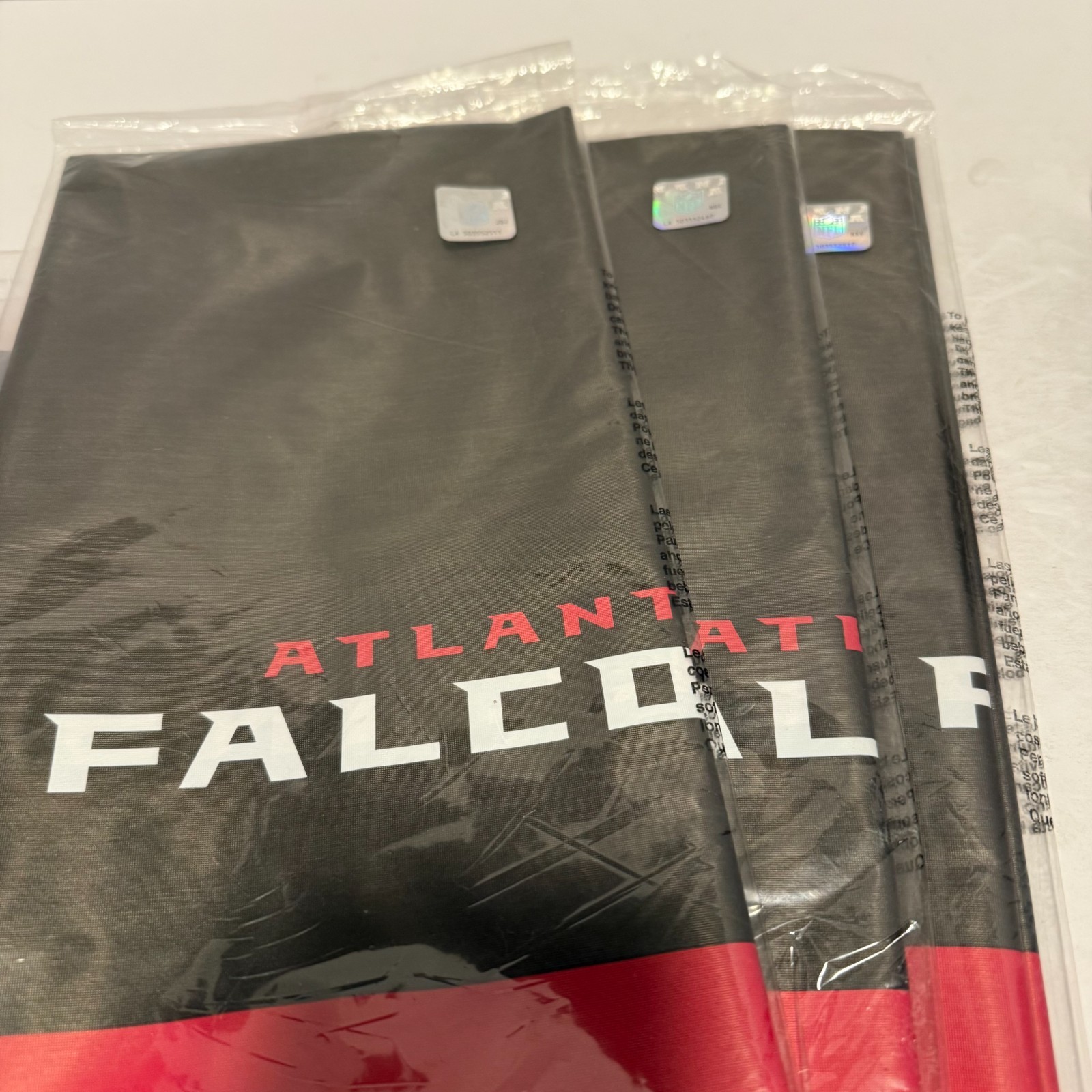 Officially Licenced NFL Football Atlanta Hawks 3 Tablecovers 54in x 102in