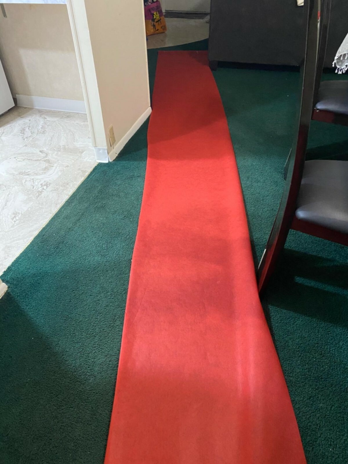 Special Event Red Carpet Party Easy to Un-Roll Wedding Aisle Runner 15-ft x 2-ft