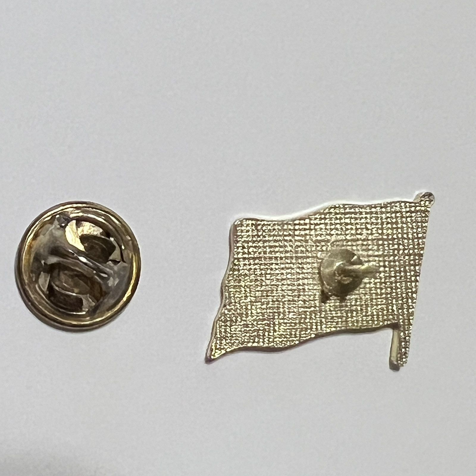 US American Flag Lapel Pin – Made in USA, High-Quality Patriotic USA Badge 🎖️