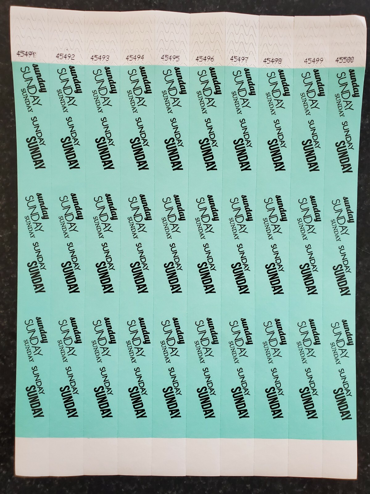 100 3/4″ AQUA (Sunday) TYVEK WRISTBANDS, PAPER WRISTBANDS
