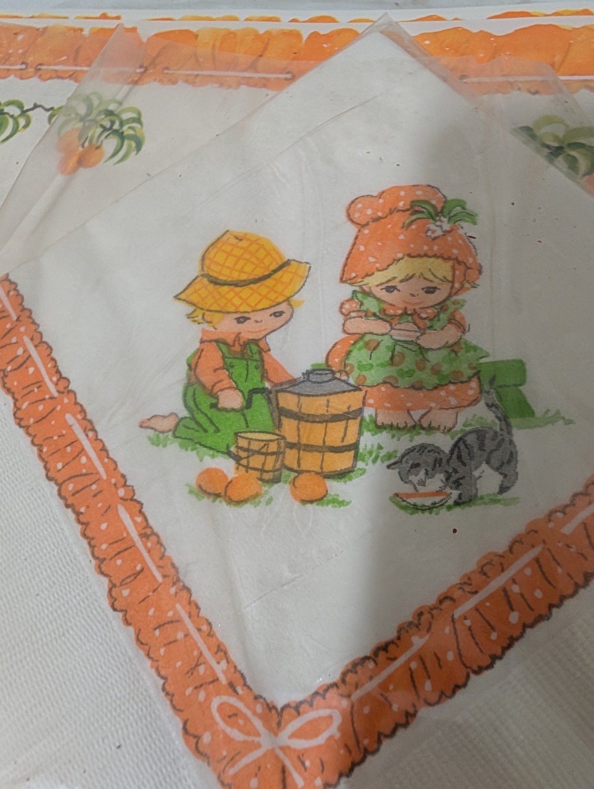 Vtg “Peaches ‘n Cream” 12 matching Napkins & Placemats J phakos art READ