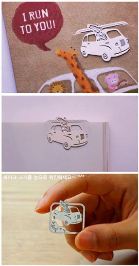 GIRAFFE BUS TRIP – MIni Stainless Metal Clip Bookmark Silver Color Perfect gift