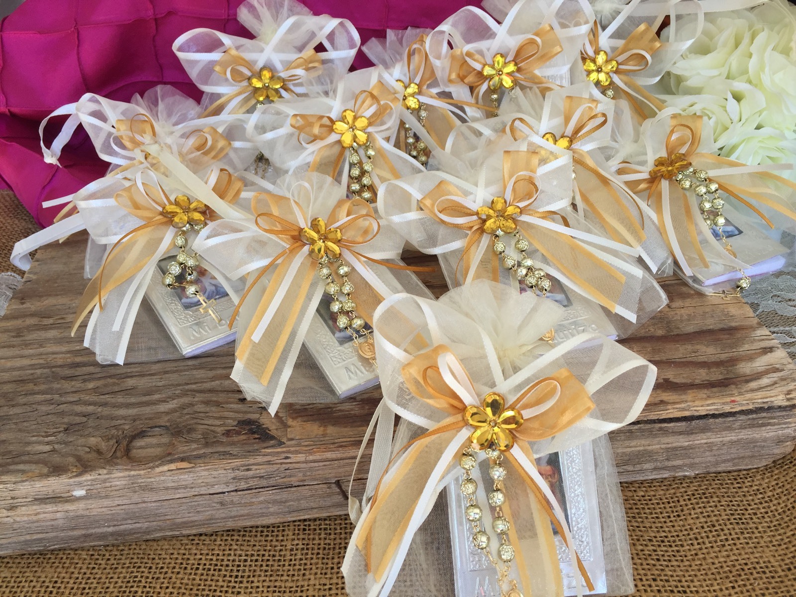 12 Ivory Color Baptism Favors/ Recuerditos / Recuerdos De Bautizo
