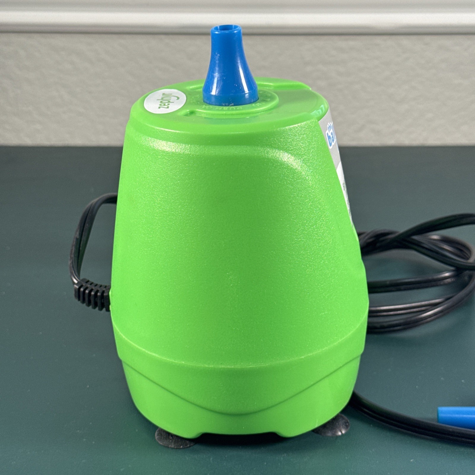 The Balloon Buddy Electric Air Inflator For Latex Balloons New Open Box