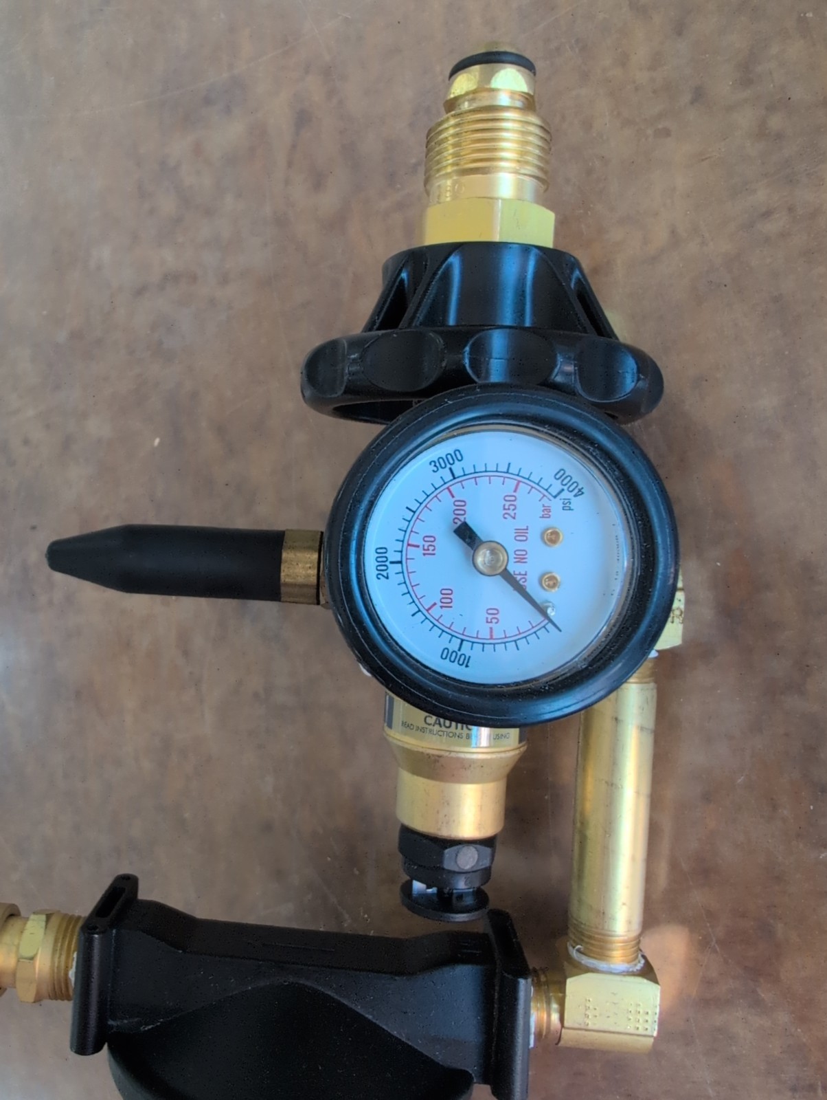 BURTON Model FIB-3630 2-Way Helium Balloon Inflator Regulator