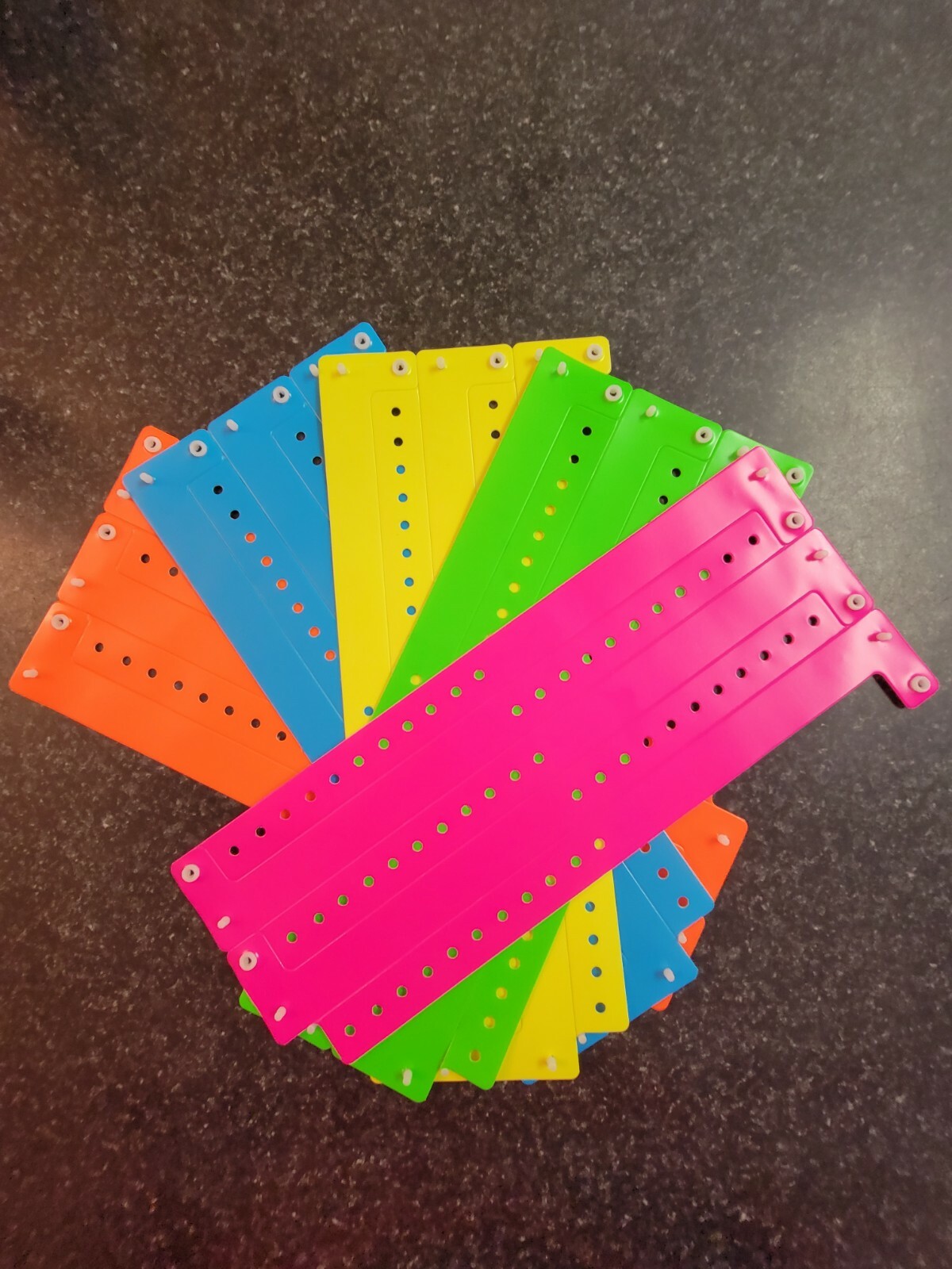 100 3/4″ ASSORTED NEON PLASTIC/ VINYL WRISTBANDS, WRISTBANDS FOR EVENTS,