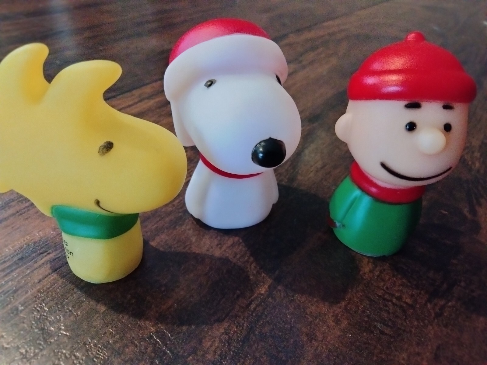 Lot 3 PEANUTS PLASTIC FINGER PUPPETS CHRISTMAS SNOOPY charlie brown Woodstock
