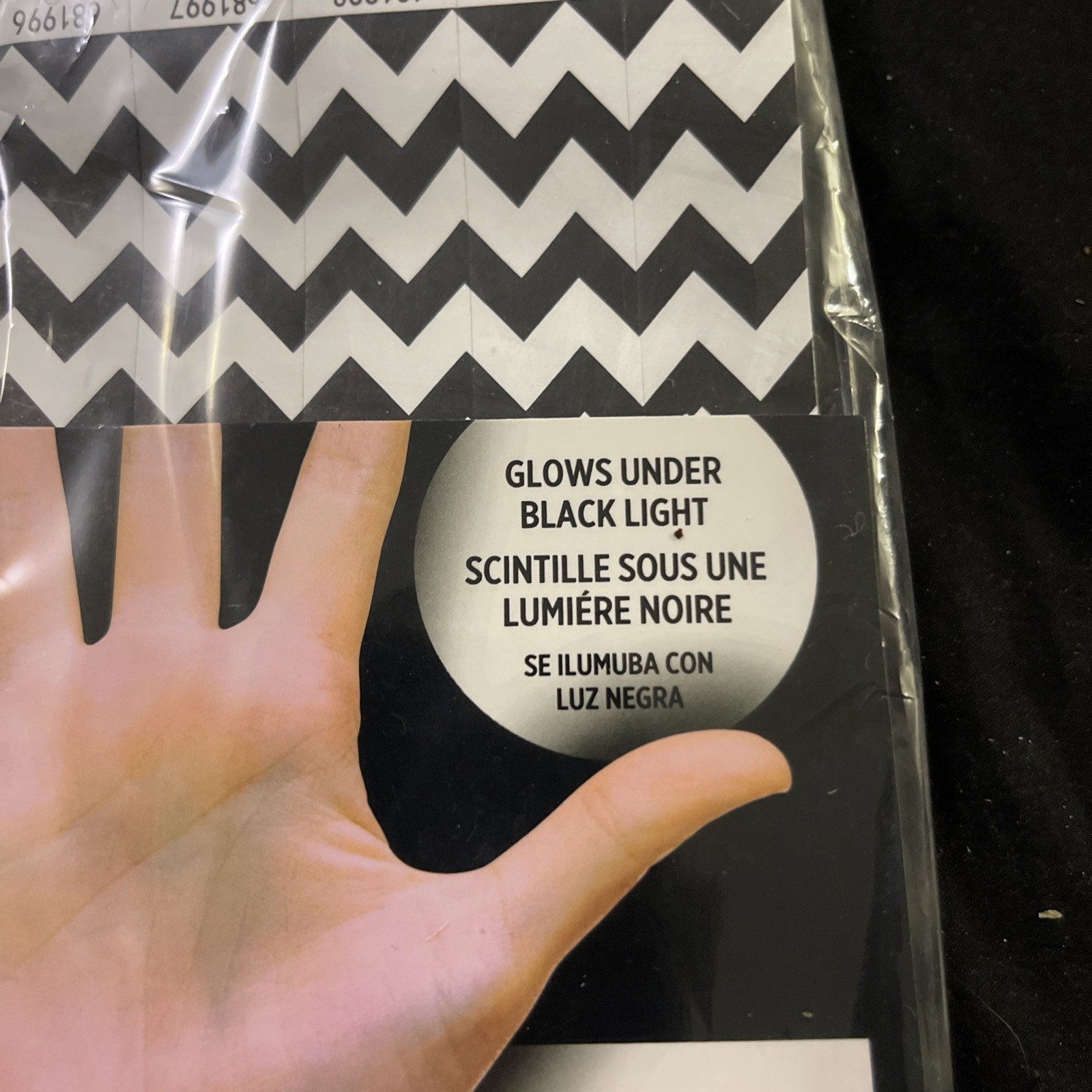 Amscan Tyvek Wristbands 3000 Count Assorted Colors Chevron Numbered Glows