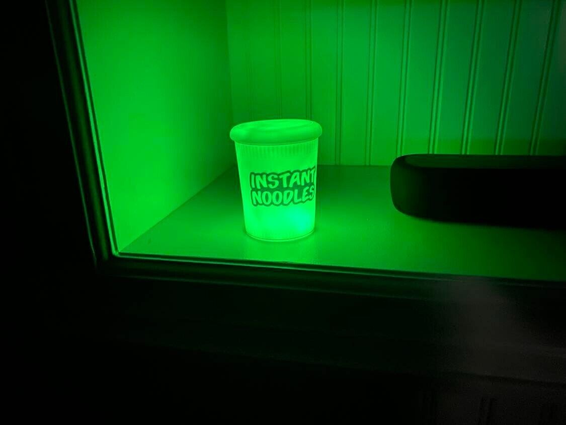 Ramen Instant Noodles Cup – Portable Light Up Lamp Night Light Office Desk Toy