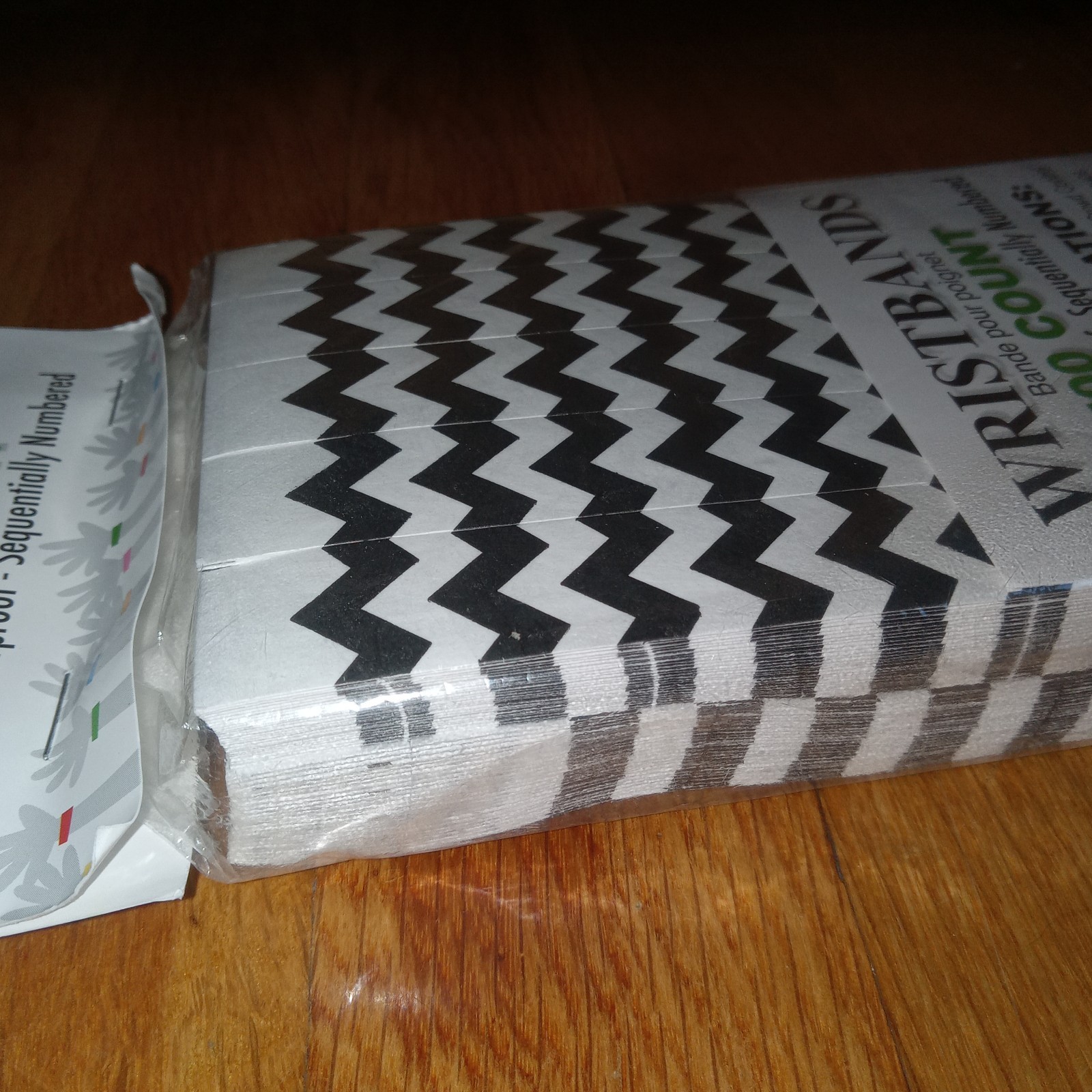 Amscan Tyvek Wristbands 500 Count Concert Events Parties Clubs Crowd Control