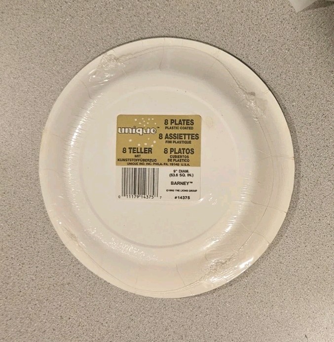 NOS 1992 The Lyons Group Set of 8 Barney & Baby Bop Disposable 9″ Plates Sealed
