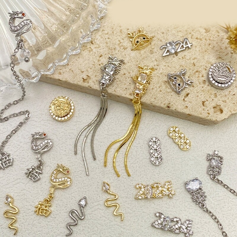 Suitable for Various Occasions 2024 Chinese Metal Drill Pendant