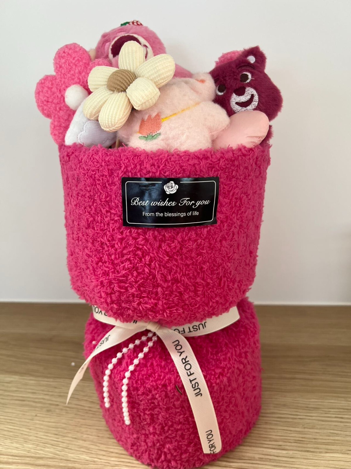 Festive Gift Plush Toy Bouquet, Christmas Present for Girlfriend or Family