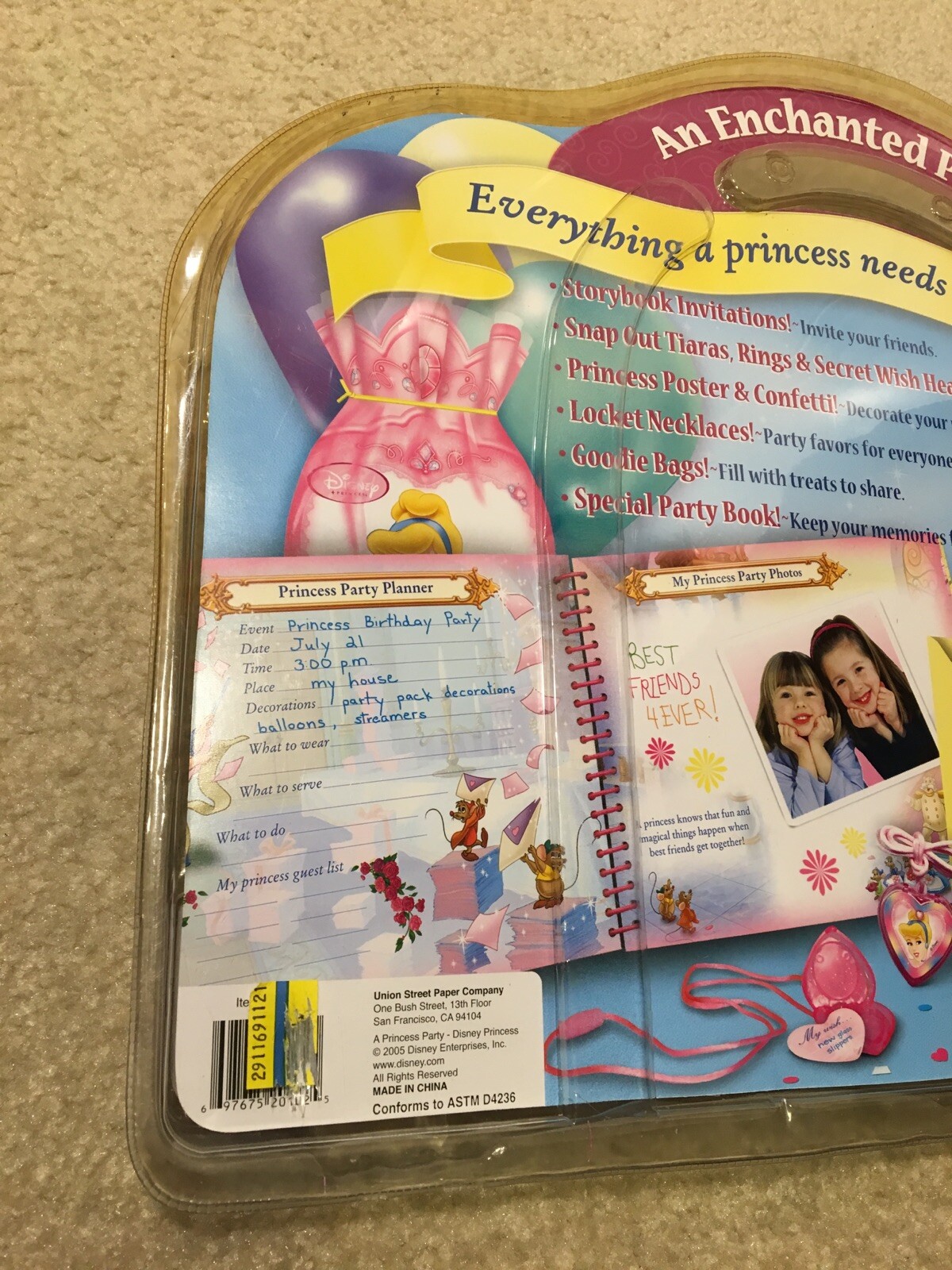 Disney Princess Enchanted Party Set 8 Invitations Lockets Poster Glitter Books
