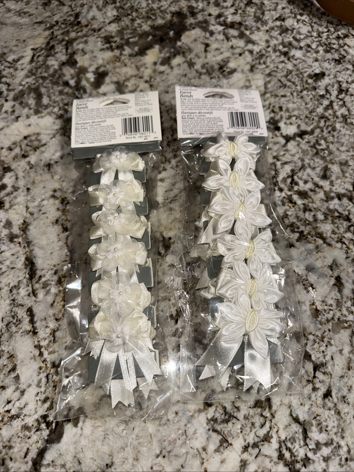 Wilton Bubble Bands 2 Packs Vintage Five-Petal Pearl 1999 2 Pack Of 12
