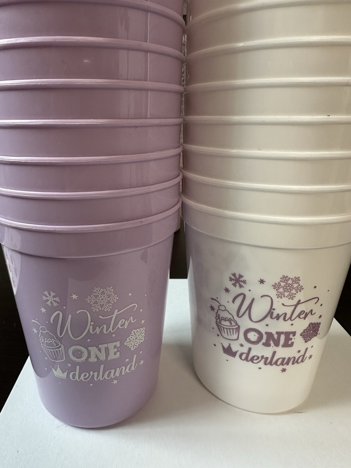 100 Plastic 12 oz Winter One-derland princess cups
