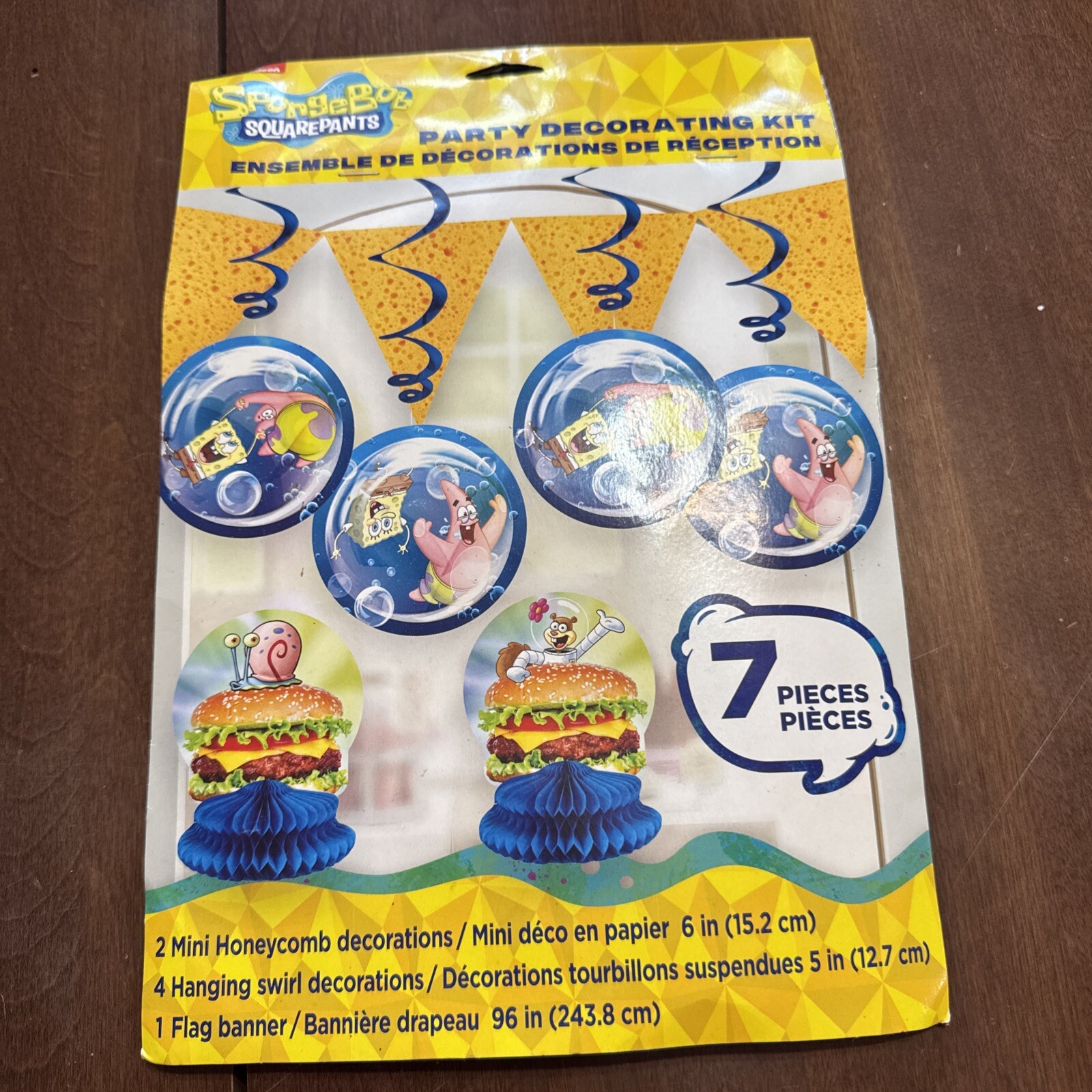 Nickelodeon DesignWare SpongeBob Squarepants Party Decorating Kit – 7 Piece -New