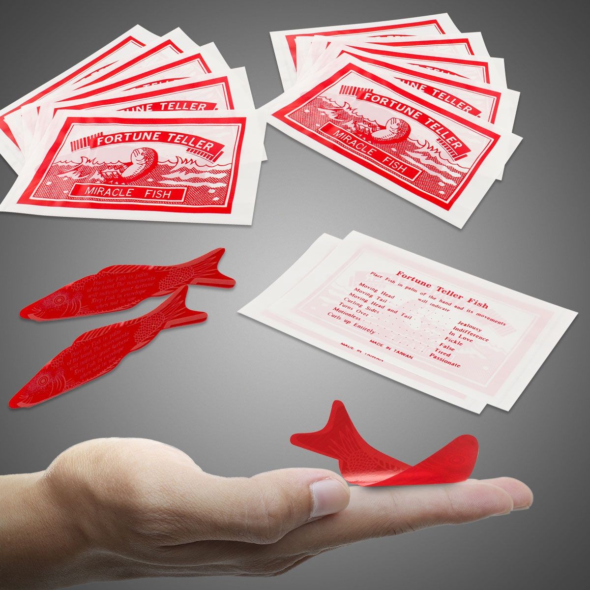 12 Fortune Telling Fish – Miracle Teller Palm Reading – gag party toy gifts
