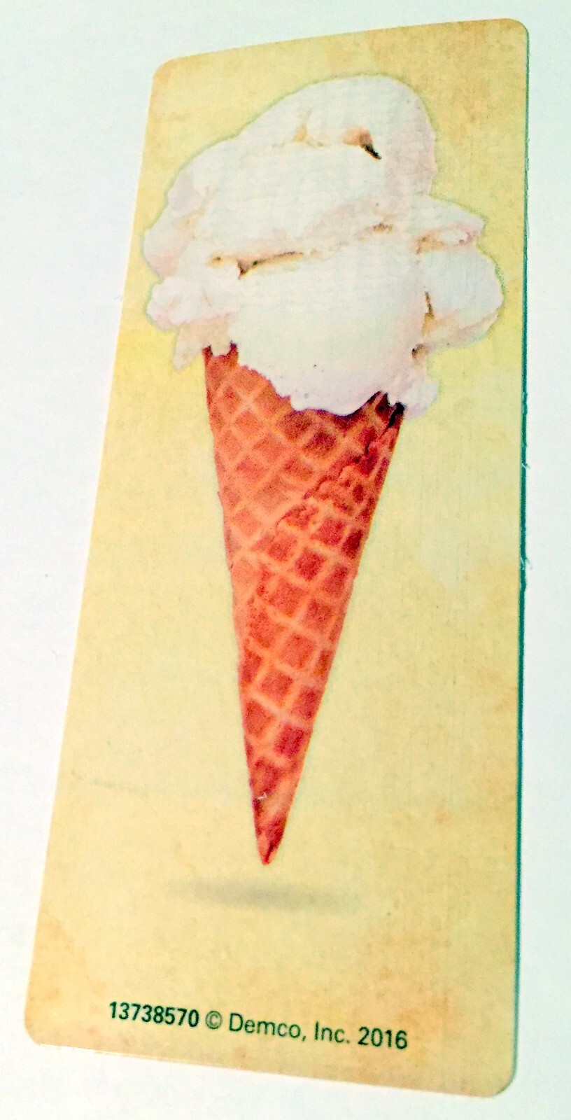 NEW! 24 SCRATCH ‘N SNIFF VANILLA ICE CREAM BOOKMARKS PARTY FAVOR BOOKCLUB REWARD