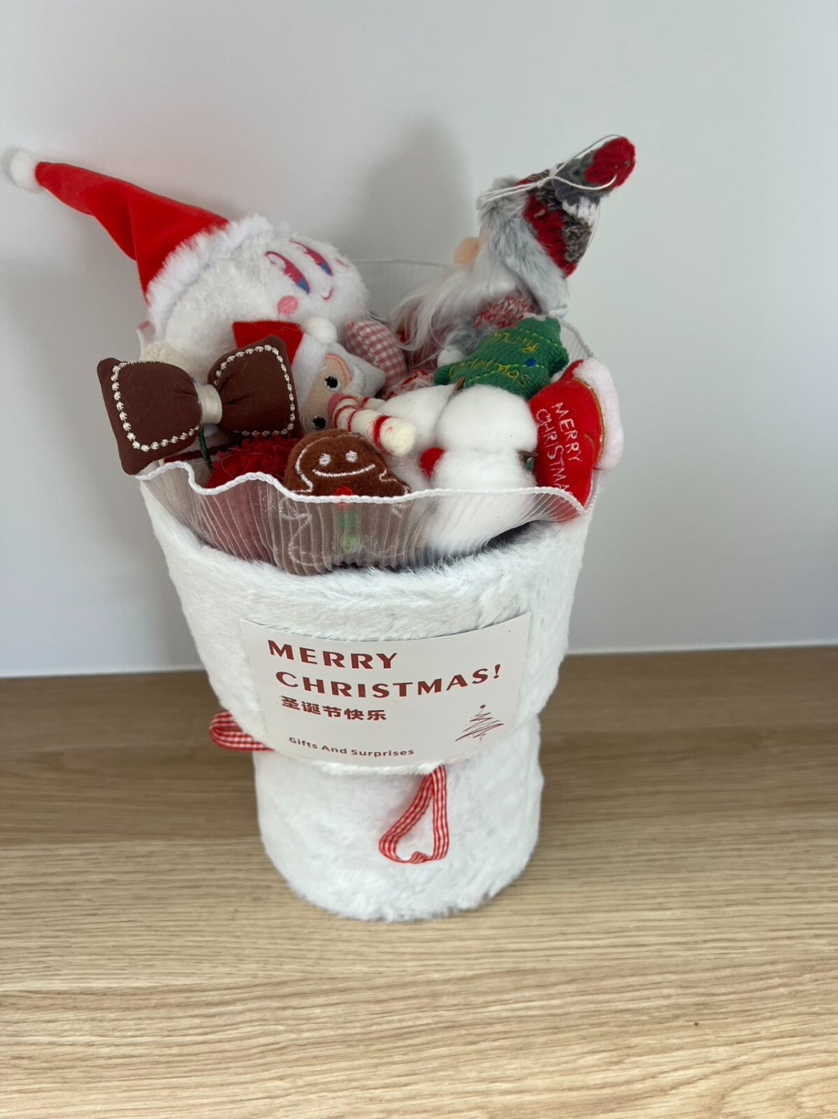 Festive Gift Plush Toy Bouquet, Christmas Present for Girlfriend or Family