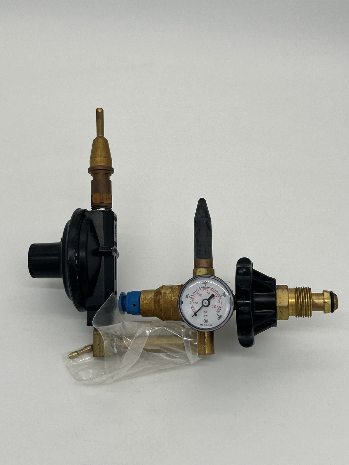 Flower Inc. Balloon Helium Balloon Inflator FIB-3630 Kit W/Guides & Tank Cover