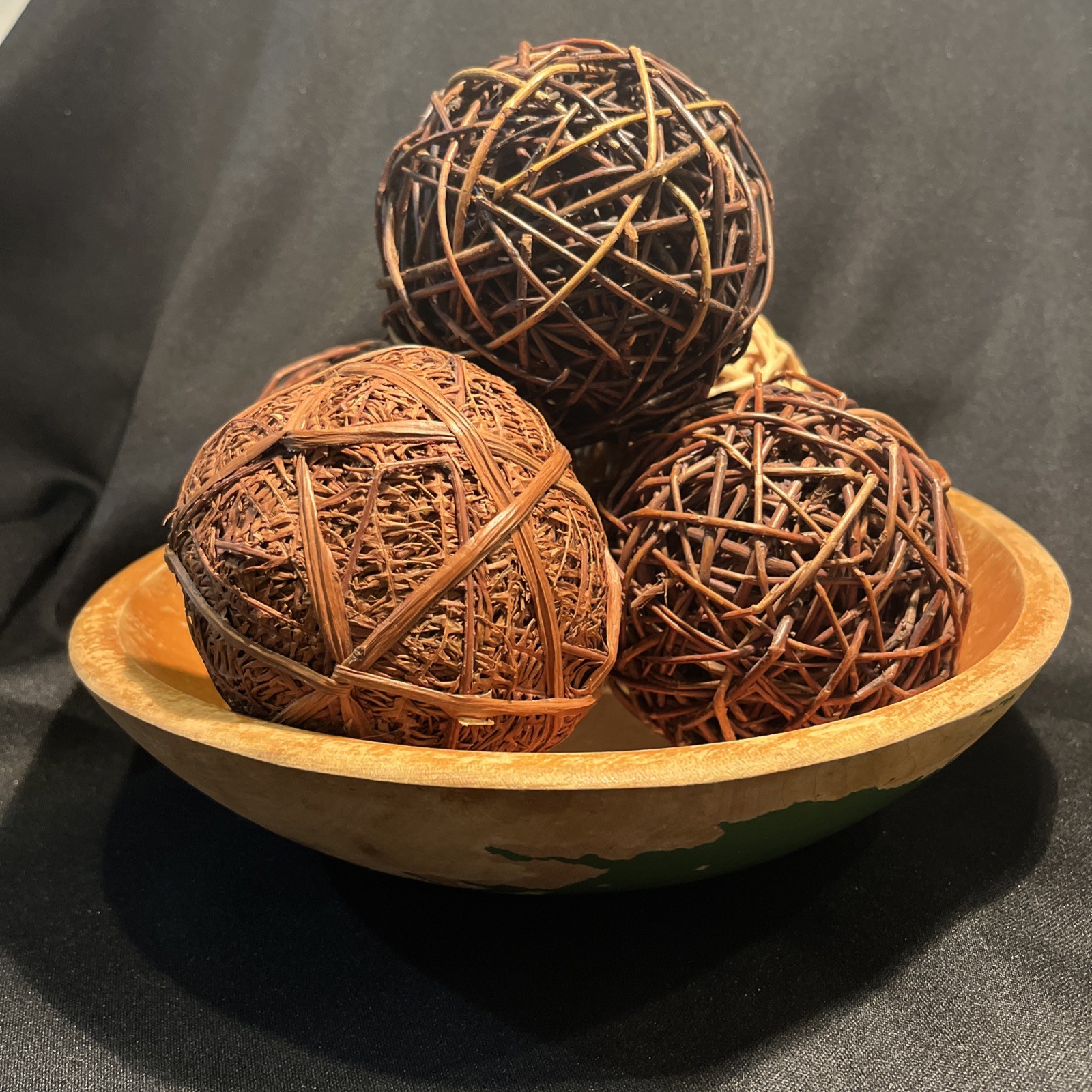 VTG Wooden Bowl with Set of 5 Natural Woven Twig Balls Home Decoration Decor