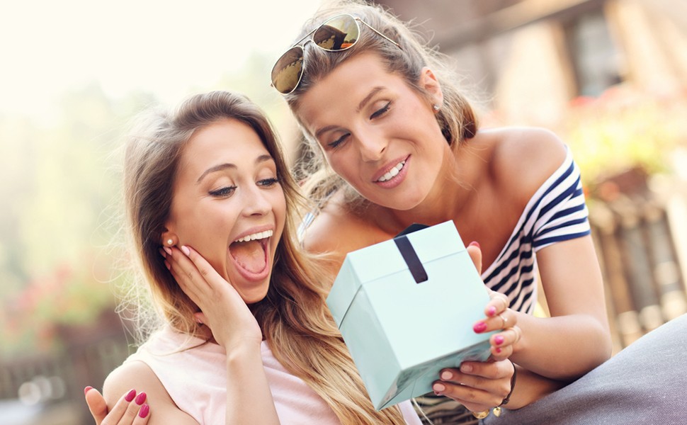 Bestie Gifts for Women: Unique Friendship Gifts – ‘I Wish You Lived Next Door’